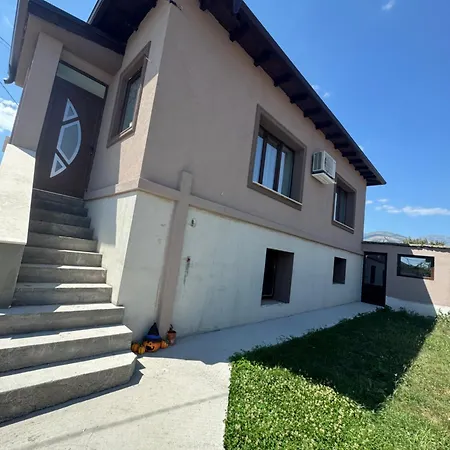 Kamberovi House къща камберови Prázdninový dům *